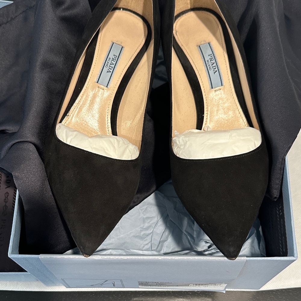 Prada Suede Leather Black Pointed Toe Heels Pump 38 - Picture 8 of 10